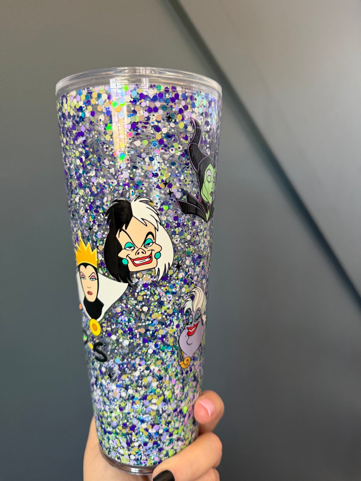 Friends 24oz Snowglobe Tumbler